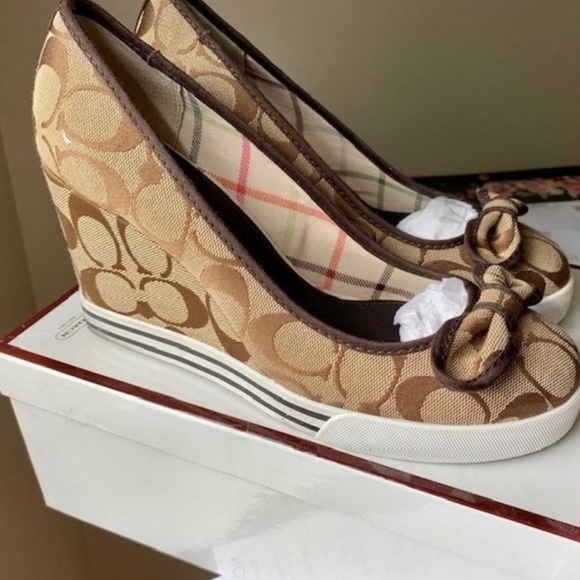 🔥today only $501🔥 COACH Wedge - Picture 2 of 5